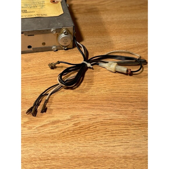Vintage Volkswagen VW Beetle Bus SAPPHIRE IX Car Transistor Radio Stereo Tested - Picture 9 of 11